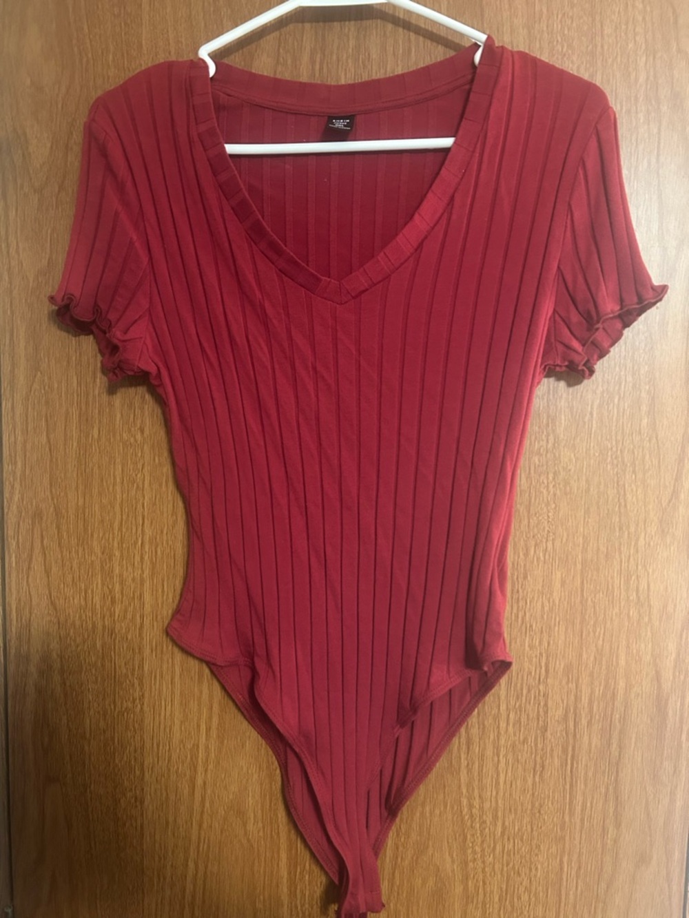 SHEIN Ribbed V-Neck Red Short-Sleeve Bodysuit